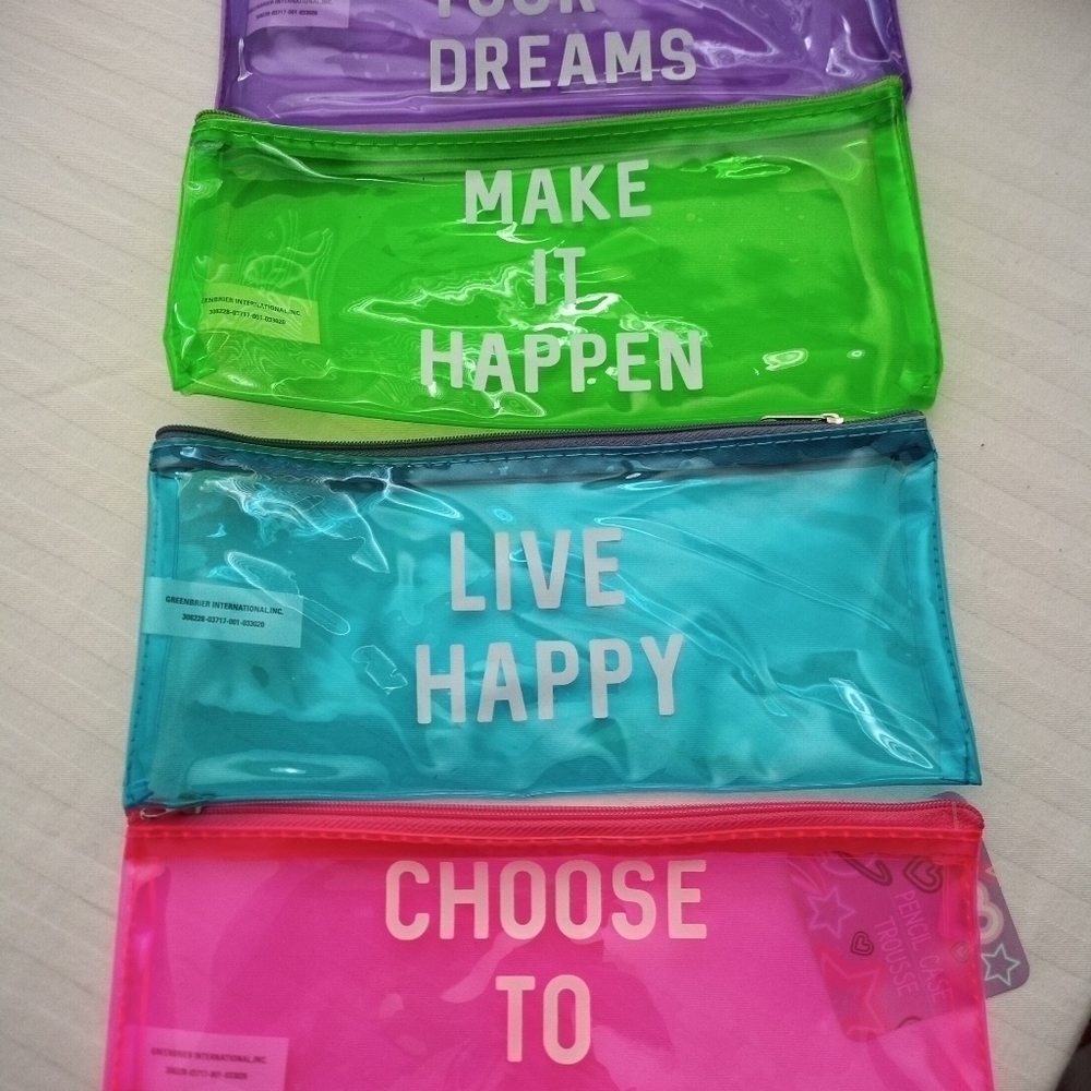 New plastic makeup mask bag (purple only) 12 each - Picture 2 of 2